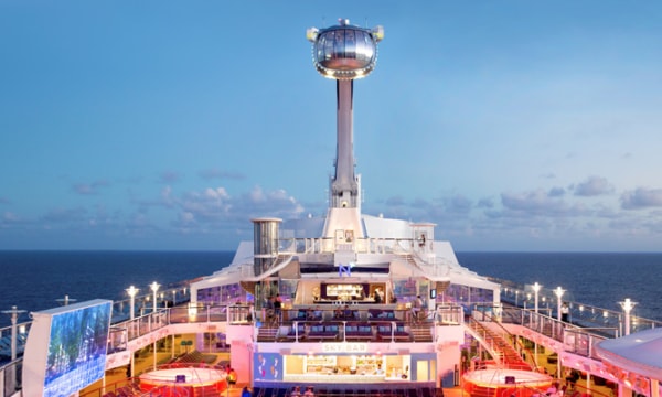 royal-caribbean-cruise-northstar_pool-deck