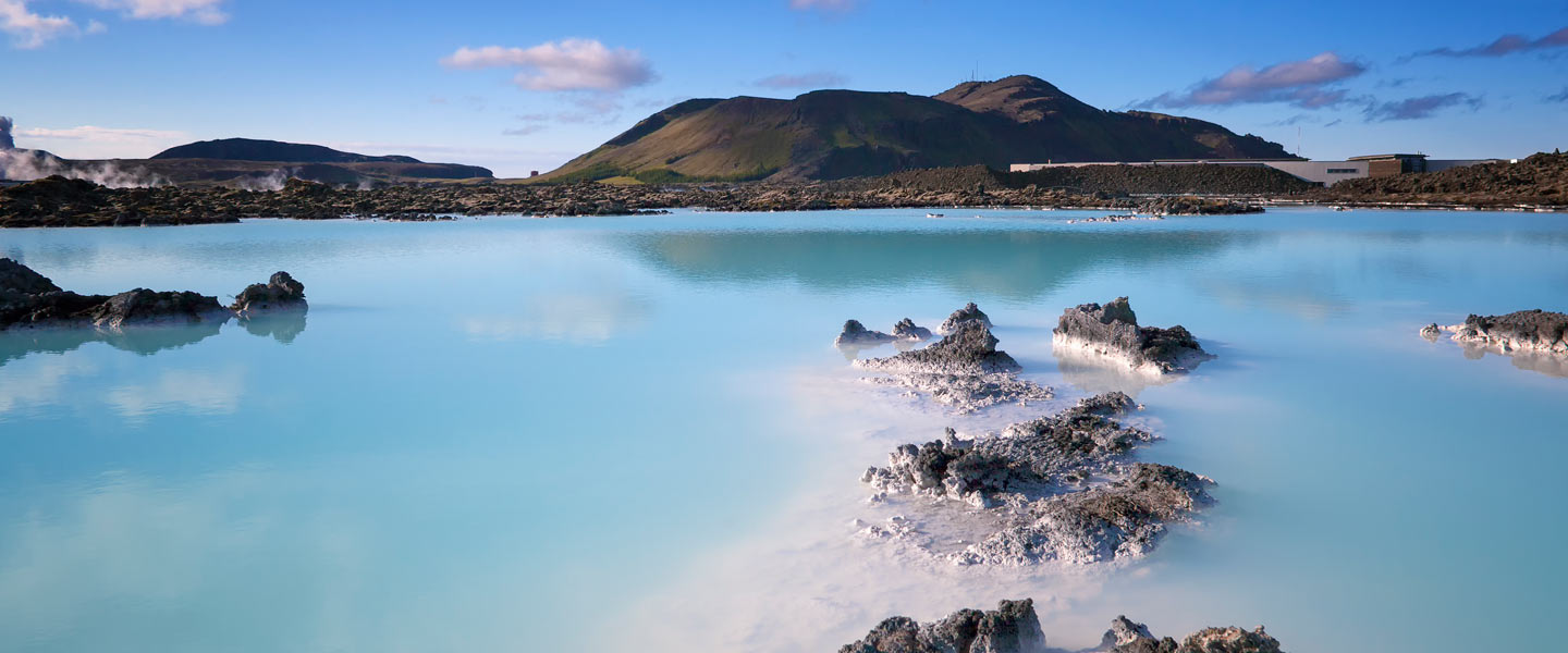 blue-lagoon-iceland-feature-image