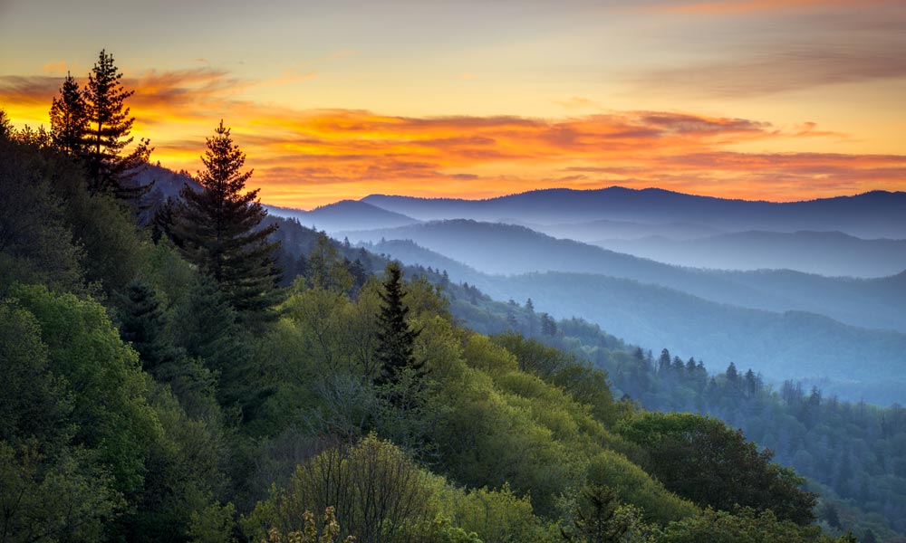 sunset-over-great-smoky-mountains-national-park-tennessee