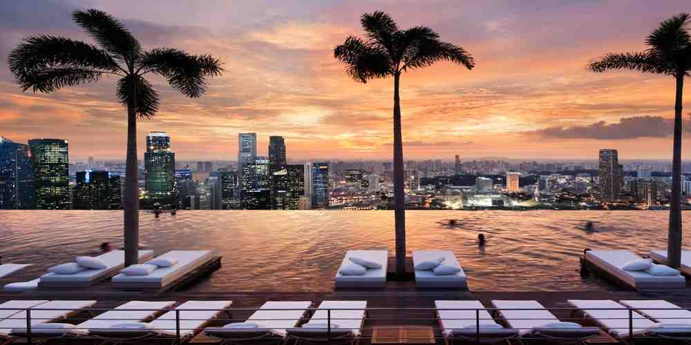 marina-bay-sands-rooftop-pool-singapore