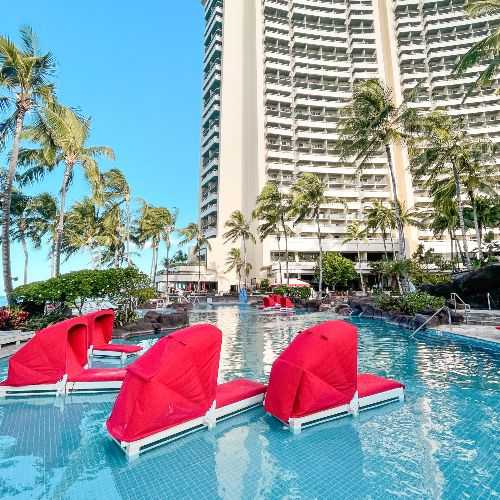 Hawaii family vacations, Sheraton Waikiki, family friendly activities, family swimming pool, Waikiki Beach
