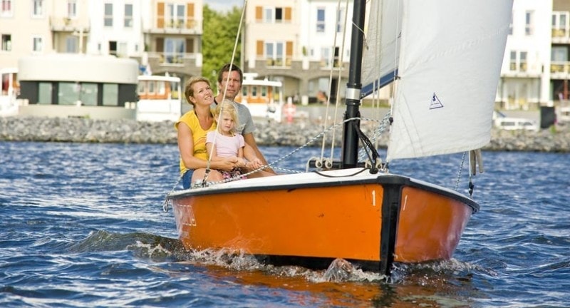 A family sailing