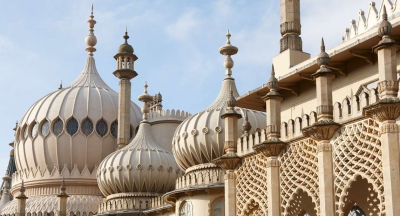 turrets-of-the-royal-pavilion-brighton-on-clear-spring-days-out-with-kids