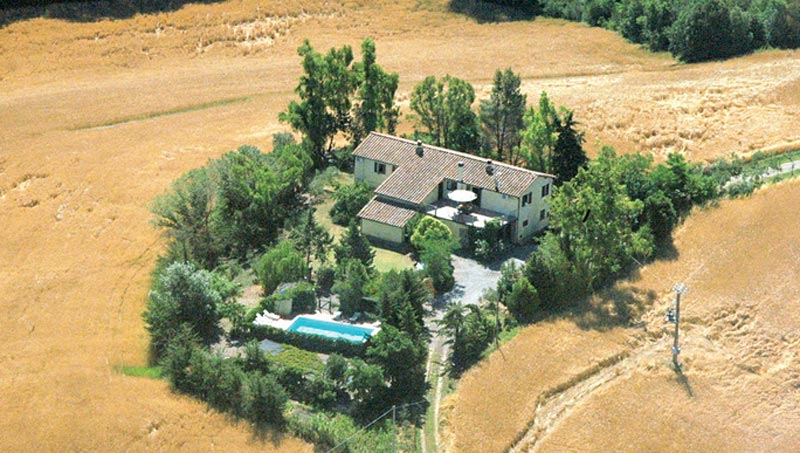 Podere-San-Antonio-villa-Tuscany-italy