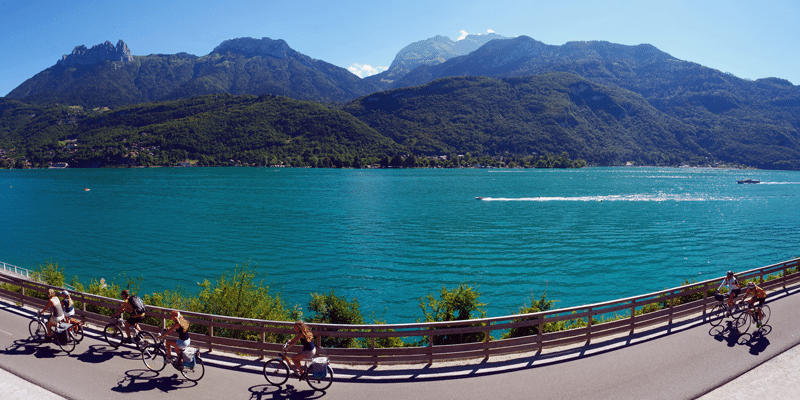 Savoi-Mont-Blanc-Lake-Annecy