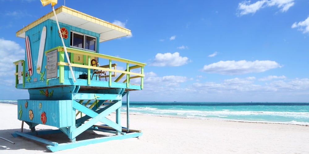 miami-beach-florida-lifeguard-hut